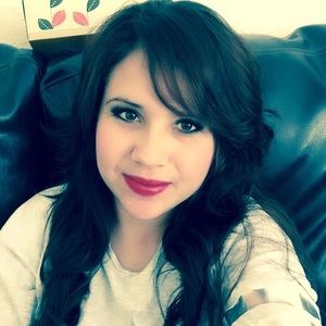 Meet your Posher, Sandy